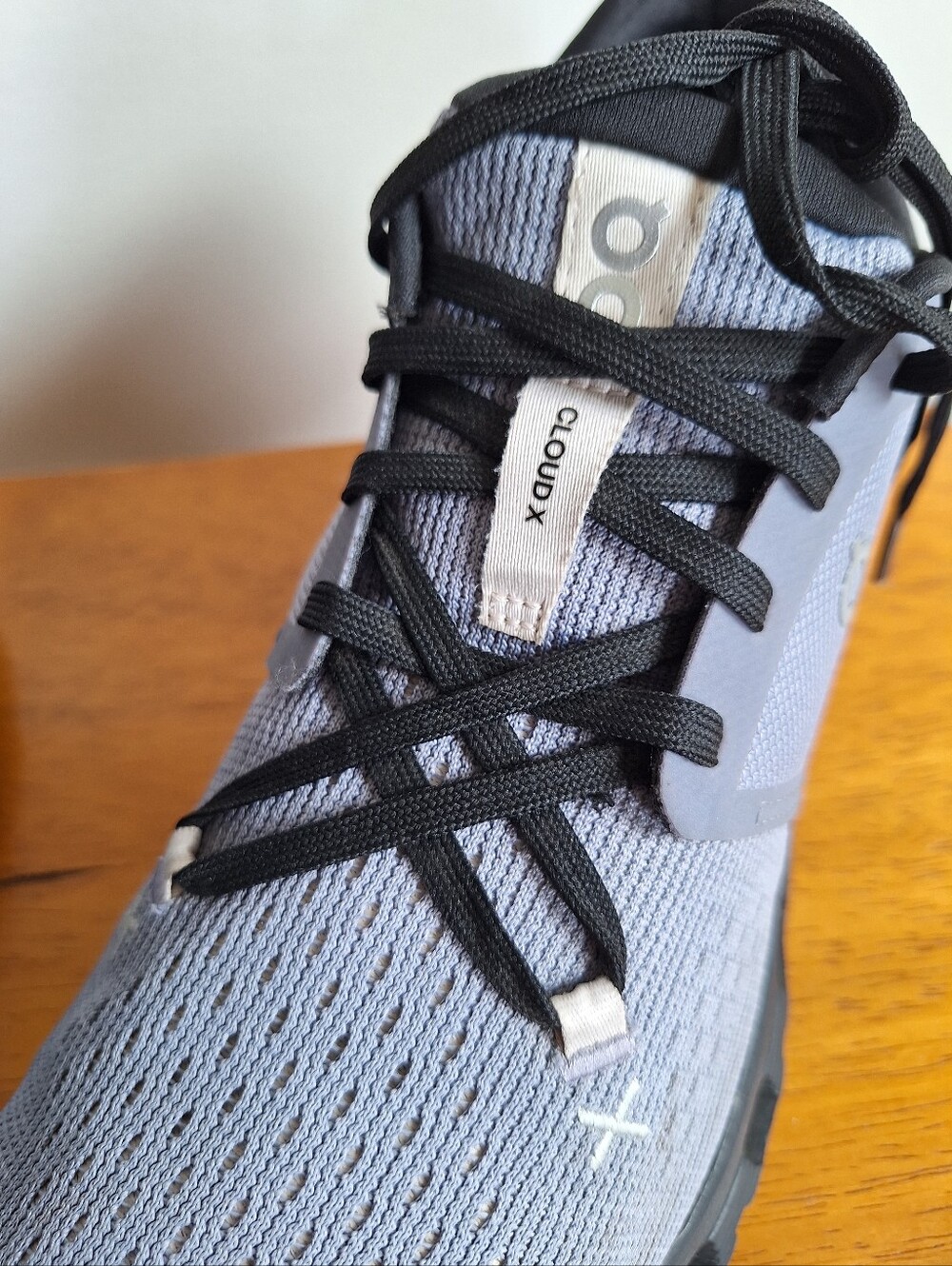 On Cloud X 4 Women's Grey & Black Size 9.5 - Picture 13 of 14